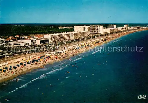 AK / Ansichtskarte Saint Jean de Monts Le remblai et la plage Vue aerienne Saint Jean de Monts