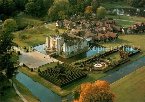 AK / Ansichtskarte Edenbridge_Sevenoaks_Kent_UK Hever Castle and Tudor Village Fliegeraufnahme 