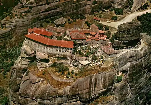 AK / Ansichtskarte Meteora_Monastero_Metamorphoris_Greece Fliegeraufnahme Warlaam Kloster 