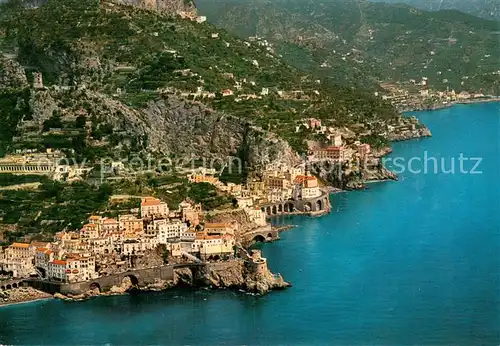 AK / Ansichtskarte Amalfi e costiera veduta aerea Kuestenpanorama Amalfi
