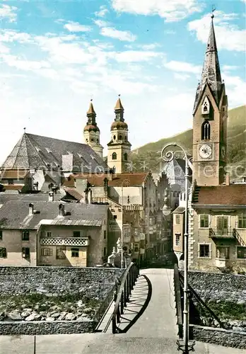 AK / Ansichtskarte Brixen_Suedtirol Ortsmotiv mit Kirchen Brixen Suedtirol