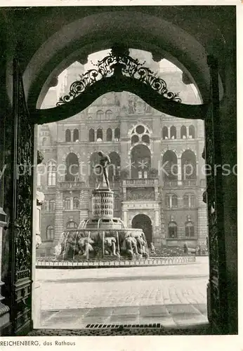 AK / Ansichtskarte Liberec_Reichenberg Rathaus m. Brunnen 