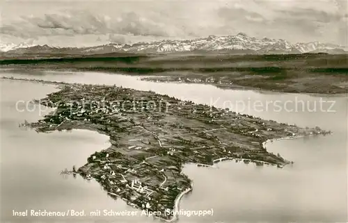 AK / Ansichtskarte Insel_Reichenau_Bodensee Fliegeraufnahme mit Schweizer Alpen Saentisgruppe 