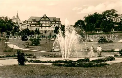 AK / Ansichtskarte Oberhof_Thueringen Ernst Thaelmann Haus Fontaene Oberhof Thueringen