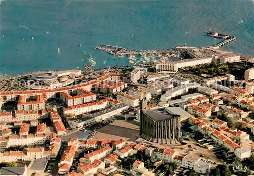 AK / Ansichtskarte Royan_17 Eglise Notre Dame et le port vue aerienne 