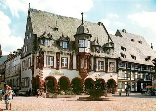 AK / Ansichtskarte Goslar Marktplatz mit Hotel Kaiserworth Fachwerkhaus Goslar
