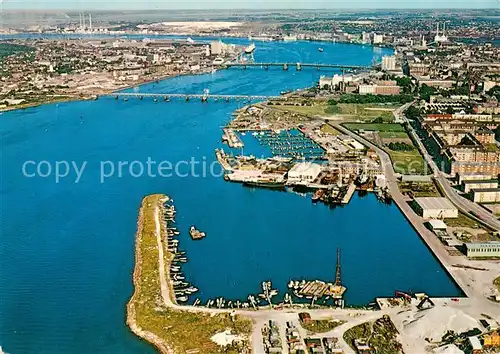 AK / Ansichtskarte Aalborg Fliegeraufnahme mit Hafen Aalborg