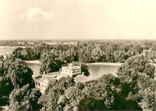 AK / Ansichtskarte Woerlitz Schloss und See d. Landschaftspark Woerlitz