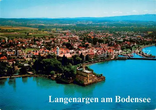AK / Ansichtskarte Langenargen_Bodensee Fliegeraufnahme mit Schloss Montfort Langenargen Bodensee