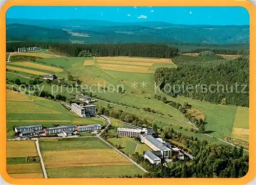 AK / Ansichtskarte Bad_Berleburg Blick auf die Odebornklinik Fliegeraufnahme mit Sanatorium Fredensborg Haus Berleburg und Haus Rothaar im Hintergrund Bad_Berleburg