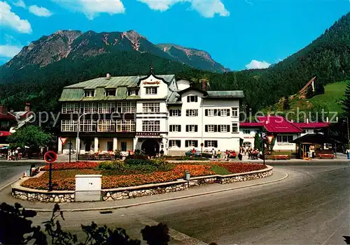 AK / Ansichtskarte Oberstdorf Nebelhornbahnhotel mit Rubihorn Oberstdorf