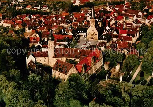 AK / Ansichtskarte Weikersheim Schloss mit Marktplatz Fliegeraufnahme Weikersheim