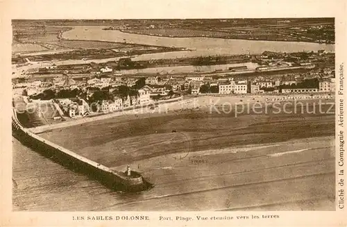 AK / Ansichtskarte Les_Sables d_Olonne_85 Le port et la plage vue aerienne 