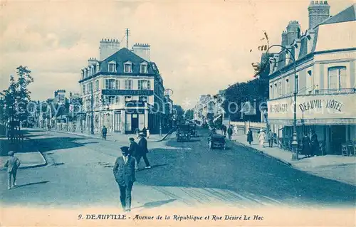 AK / Ansichtskarte Deauville sur Mer Avenue de la Republique et Rue Desire Le Hoc 