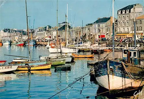 AK / Ansichtskarte Les_Sables d_Olonne_85 Le Port 