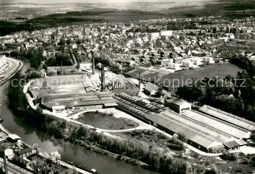 AK / Ansichtskarte Sarreguemines La Sarre et la Faiencerie Vue aerienne Sarreguemines