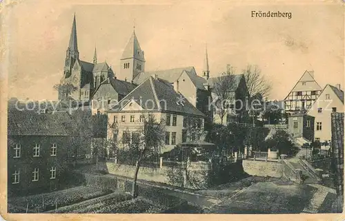 AK / Ansichtskarte Froendenberg_Ruhr Ortsansicht mit Kirche Froendenberg Ruhr