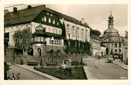 AK / Ansichtskarte Klingenthal_Vogtland Schloss mit Kirche Klingenthal_Vogtland