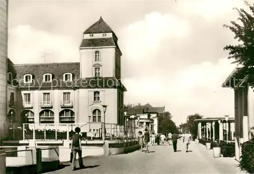 AK / Ansichtskarte Binz_Ruegen Strandpromenade am Kurhaus Binz_Ruegen