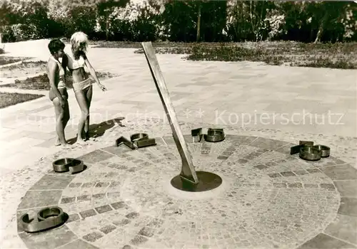 AK / Ansichtskarte Heringsdorf_Ostseebad_Usedom Sonnenuhr Heringsdorf_Ostseebad