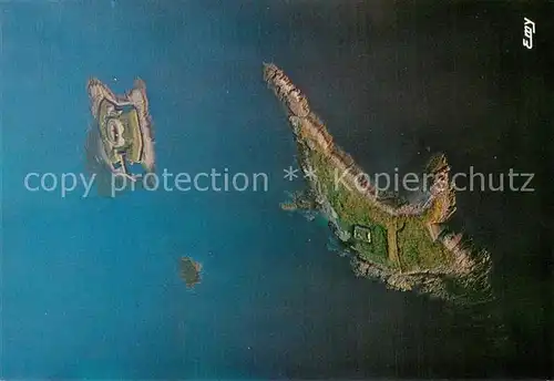 AK / Ansichtskarte Saint Marcouf_50_Manche Ile du Large et son fort circulaire Ile de Terre renferme un ancien fort carre 