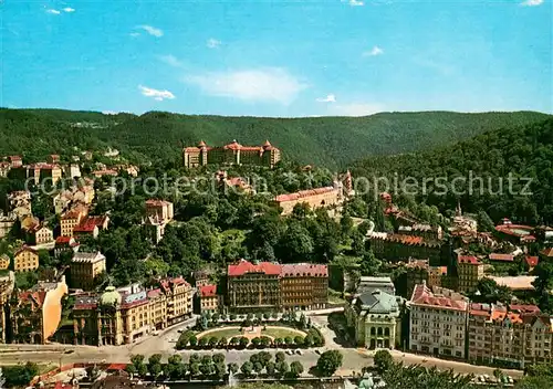 AK / Ansichtskarte Karlovy_Vary_Karlsbad Celkovy pohled v pozadi sanatorium Imperial Fliegeraufnahme 