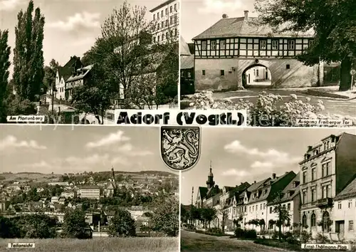AK / Ansichtskarte Adorf__Vogtland Am Pfortenberg Ausgang Freiberger Tor Teilansicht Ernst Thaelmann Platz 