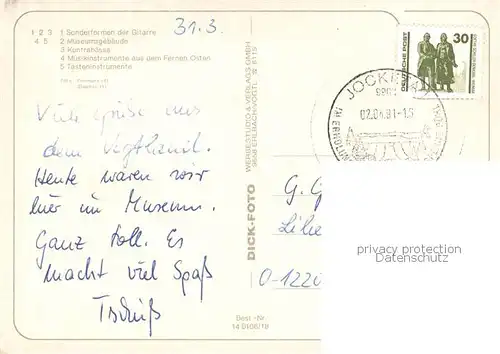 AK / Ansichtskarte Markneukirchen Musikinstrumenten Museum Museumsgebaeude Kontrabaesse Tasteninstrumente Markneukirchen