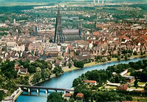 AK / Ansichtskarte Ulm__Donau Stadtzentrum mit Muenster 