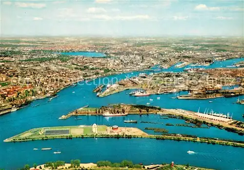 AK / Ansichtskarte Hamburg Hafen und Stadtansicht Fliegeraufnahme Hamburg