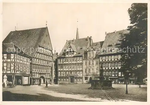 AK / Ansichtskarte Hildesheim Marktplatz mit Knochenhaueramtshaus Hildesheim
