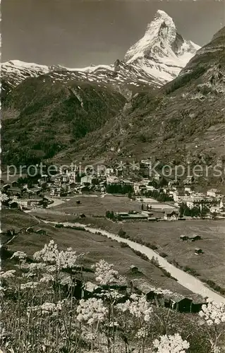 AK / Ansichtskarte Zermatt_VS Panorama mit Matterhorn Zermatt_VS