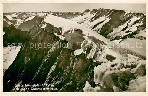 AK / Ansichtskarte Sustenhorn_3503m_BE Gipfelblick mit Dammstockkette 