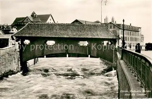 AK / Ansichtskarte Zuerich_ZH Gedeckte Bruecke ueber die Limmat Zuerich_ZH