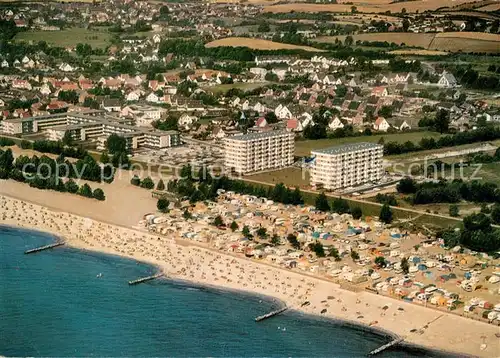 AK / Ansichtskarte Groemitz_Ostseebad Fliegeraufnahme Campingplatz Strand Groemitz_Ostseebad