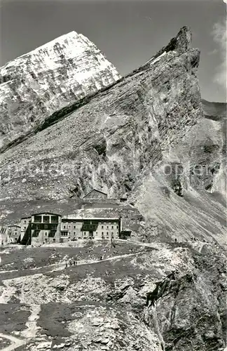 AK / Ansichtskarte Gemmipass_2322m_VS Sporthotel Wildstrubel Bergstation der Luftseilbahn Rinderhorn Plattenhoerner 