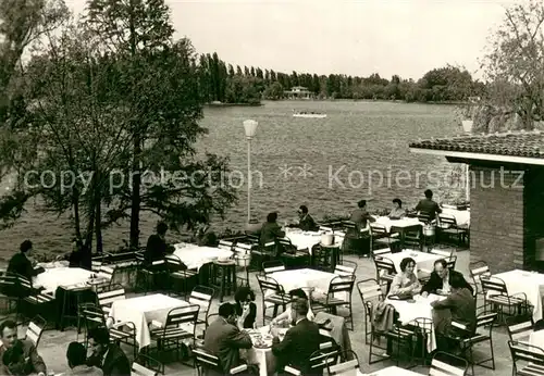 AK / Ansichtskarte Bukarest Heraestraeu See m. Restaurant Pescarus Bukarest
