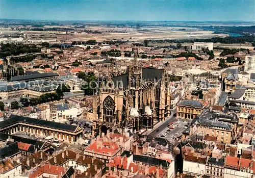 AK / Ansichtskarte Metz_Moselle La Cathedrale Vue aerienne Metz_Moselle