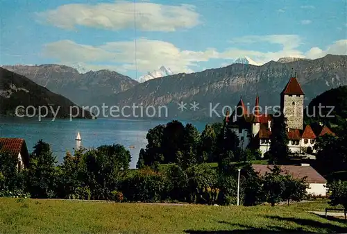 AK / Ansichtskarte Spiez_Thunersee_BE Schloss mit Wetterhorn Schreckhorn Eiger Spiez_Thunersee_BE