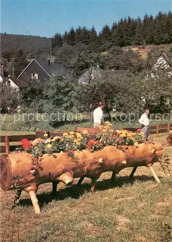 AK / Ansichtskarte Nenkersdorf Silbersieger i. Bundeswettbewerb 1977 Unser Dorf soll schoener werden Blumen Baumstamm Nenkersdorf