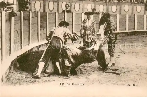 AK / Ansichtskarte Stierkampf_Corrida_de_Torros A.R.12 La Puntilla 