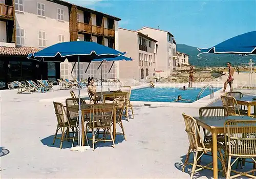 AK / Ansichtskarte Port_Grimaud Hotel Restaurant La Giraglia Terrasse et piscine Port Grimaud