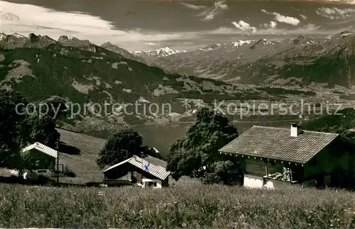 AK / Ansichtskarte Beatenberg_Thunersee_BE Chalets beim Amisbuehl  