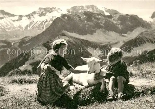 AK / Ansichtskarte Adelboden Panorama Kinder mit Schaf Adelboden