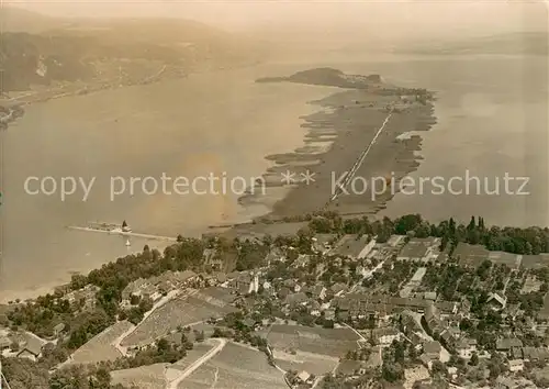 AK / Ansichtskarte Erlach_Bielersee_BE mit St Peterinsel Fliegeraufnahme 