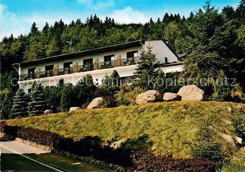 AK / Ansichtskarte Holzhausen_Huenstein Waldhotel Am Schwimmbad Aussenansicht Holzhausen_Huenstein
