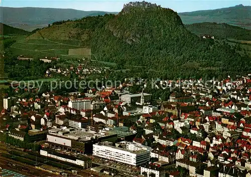 AK / Ansichtskarte Singen_Hohentwiel Stadtpanorama mit Festung Singen Hohentwiel