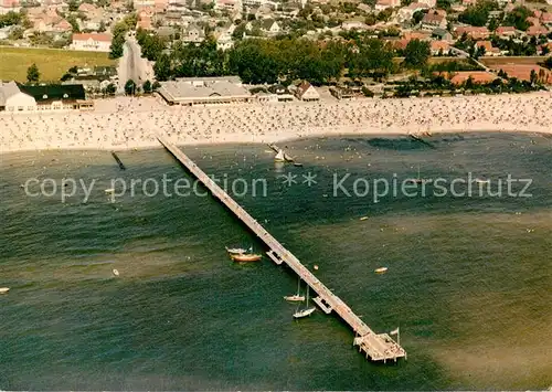AK / Ansichtskarte Groemitz_Ostseebad Fliegeraufnahme Strand Groemitz_Ostseebad