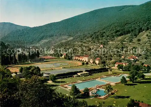 AK / Ansichtskarte Neustadt_Weinstrasse Blick auf Freibad und Stadion Neustadt_Weinstrasse