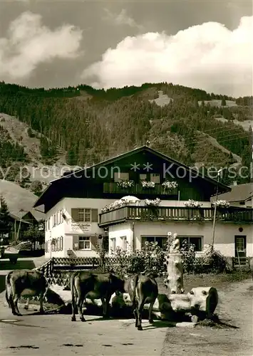 AK / Ansichtskarte Bolsterlang Gasthof Pension Hirsch Brunnen Traenke Bolsterlang